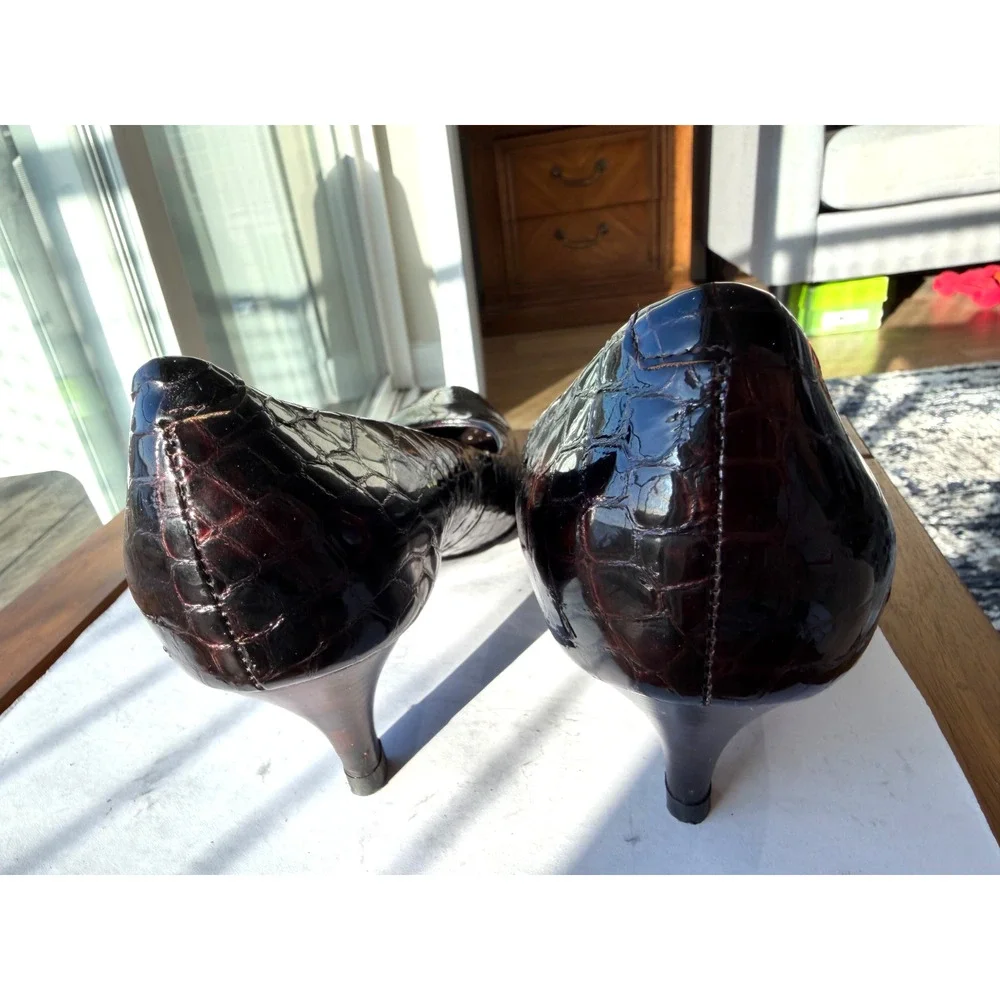 Vintage Handmade Croc Embossed Leather Pumps Brown 2